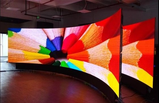 ইনডোর আউটডোর সফট এলইডি ফ্লেক্সিবল ডিসপ্লে মডিউল P4, বিজ্ঞাপন প্রভাব সহ কনফিগারেশন 1R1G1B